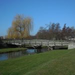 Dřevěný most v parku